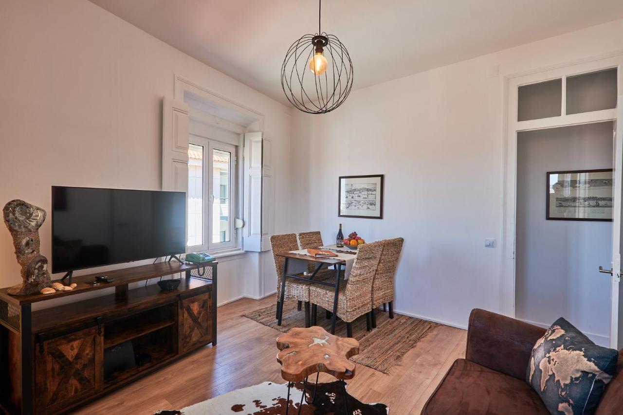The Blue Sky Nest Apartment Lisbon Bagian luar foto